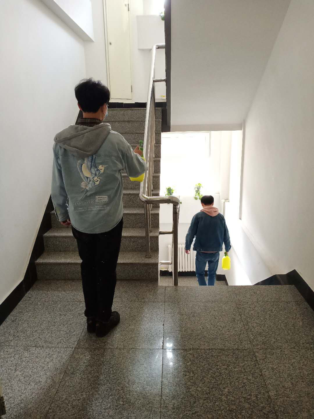 Z6��������ʱ���й������ٷ���վ